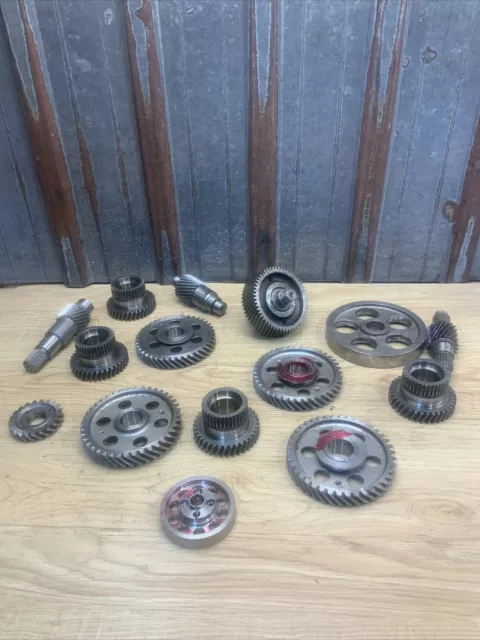 Lot Of 15 Industrial Machine Steampunk Gear Cog Robot Salvage Lamp Base￼ Hh