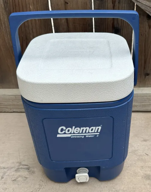 Vintage Coleman 2 Gallon Insulated Water Cooler With Spigot, Water