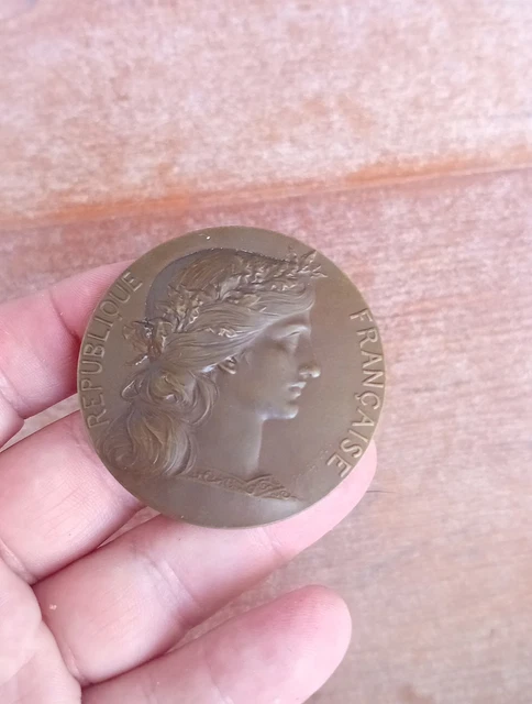 Medaille ile de la reunion 1965 - Antiquités