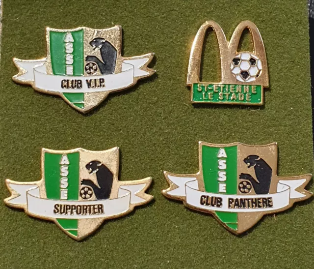 Lot de 4  Pin's Sport FOOTBALL " ASSE "  -Saint -Etienne-