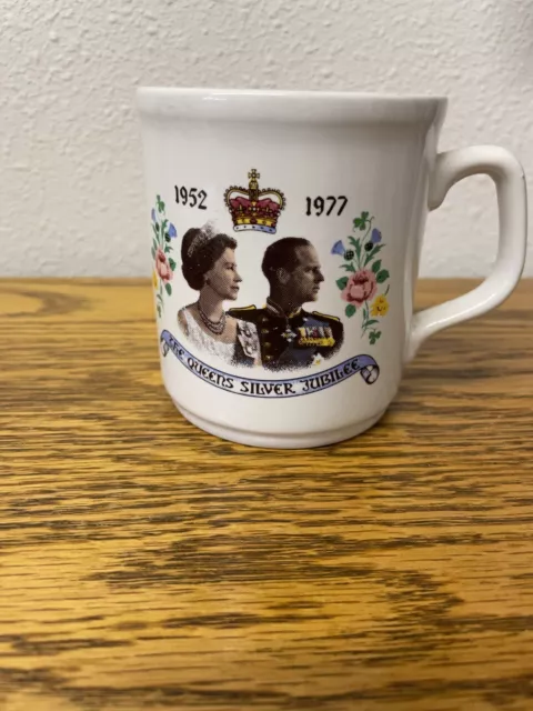 Queen Elizabeth II Mug, Silver Jubilee 1977