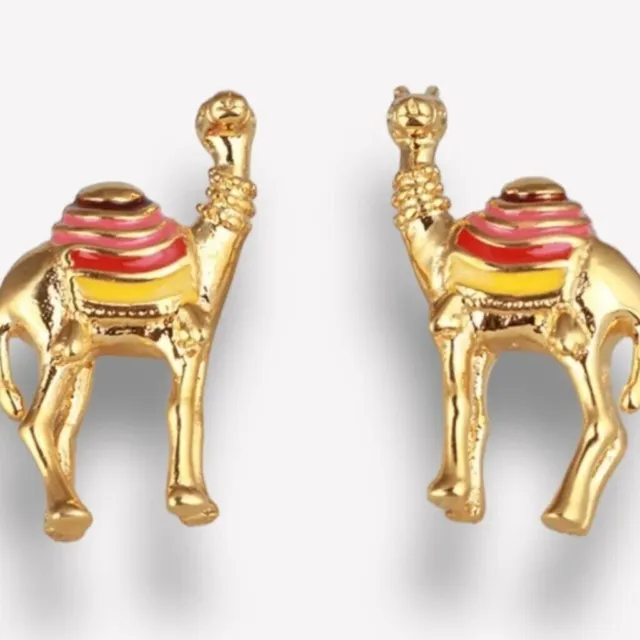 Kate Spade New York "Spice Things Up" Gold Camel Stud Earrings 🐫