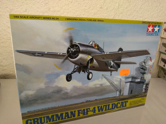 Tamiya 61034 Maquette Avion F4F-4 Wildcat Échelle 1:48 - Kit Plastique Avec Pilote Et Décalcomanies