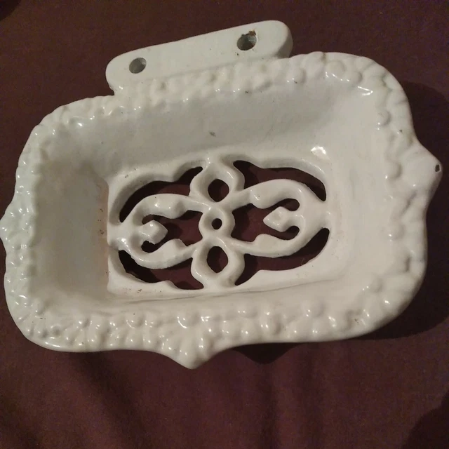 ancien porte savon en fonte émaillée bleuté