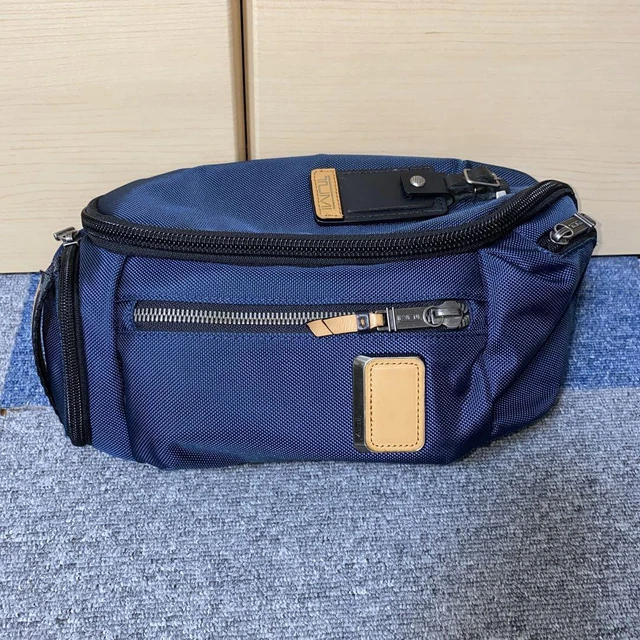 Outlet deal! Tumi ALPHA BRAVO KELLEY SLING No.60916