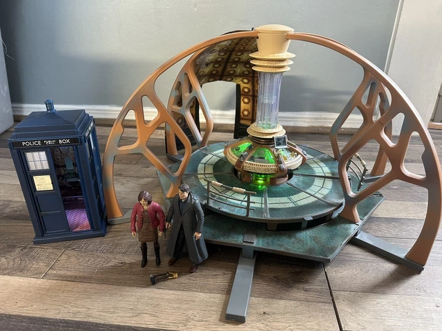 Doctor Who Tardis Playset BBC Electronic Lights & Sounds Working Fast Shipping