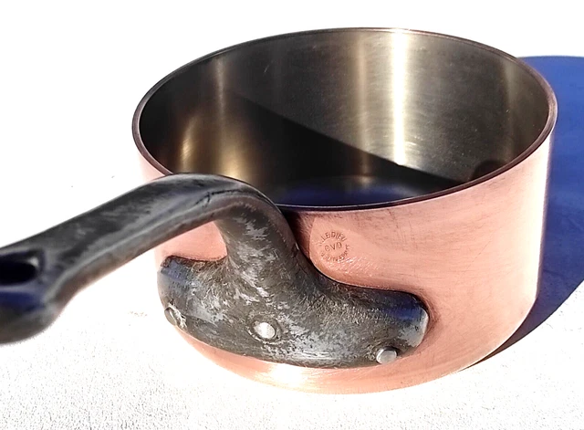 Vintage 5.7inch French Copper Saucepan CVD Villedieu Inox Lining 2.5mm 3.3lbs Vintage 5.7inch French Copper Saucepan CVD Villedieu Inox Lining 2.5mm 3.3lbs