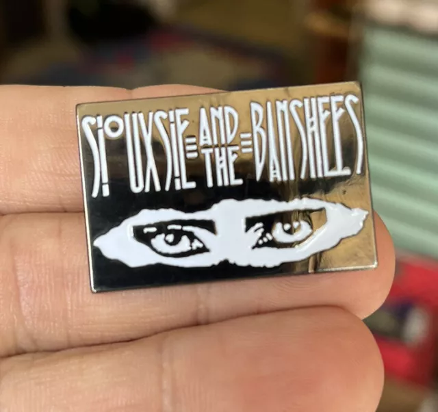 Siouxsie And The Banshees Logo enamel pin retro 80s Rock MTV Alternative Indie