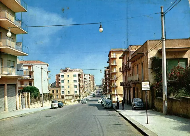 Caltagirone Via M. Milazzo  formato grande v. 1956 Catania