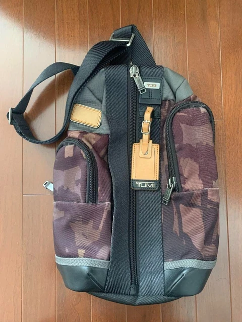 Tumi Monterey Crossbody Sling Bag Camo Green Gray 37x25.5x12cm Used
