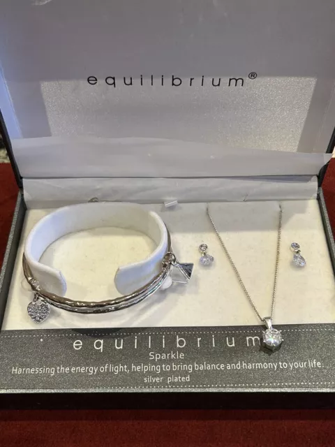 Equilibrium necklace and earrings And Bracelet set sparkle