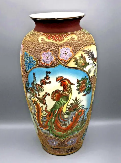 alte  Vase  Satsuma Japan Pfau ca. 36 cm. H. Handbemalt Signiert Bodenmarke