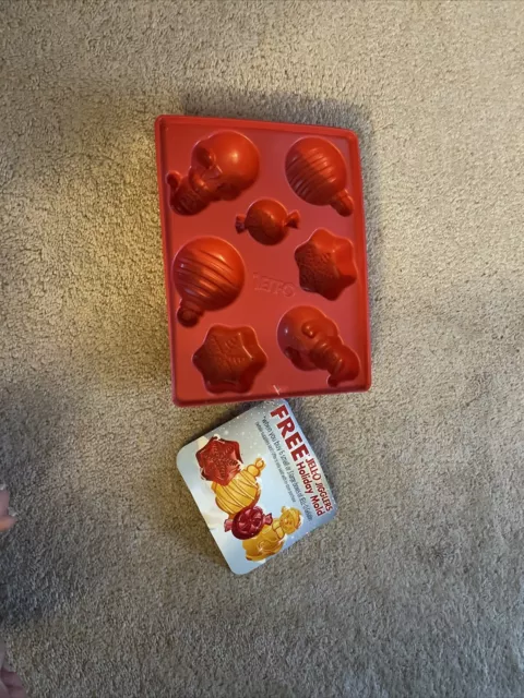 New 2014 Jello Jell-O Jigglers Happy Holidays Christmas Mold Red 7 Count