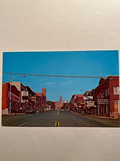 Crystal Falls, Michigan street scene
