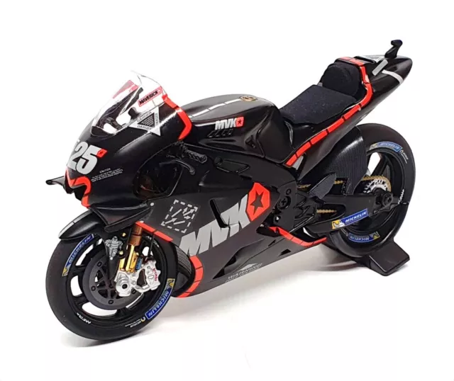 Minichamps 1/18 Scale 182 163925 Yamaha YZR-M1 MotoGP Test Valencia 2016 Vinales