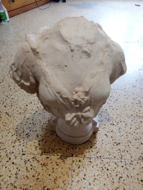 Antique ancien buste de femme en plâtre