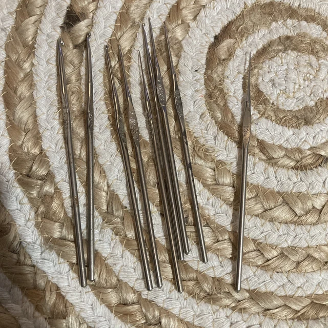 9Vintage Boye Crochet Hooks USA Size 00 To 14 - NOS 9Vintage Boye Crochet Hooks USA Size 00 To 14 - NOS