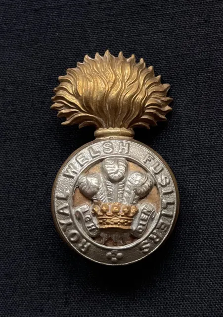 BRITISH ARMY. ROYAL Welsh Fusilier’s OR’s Victorian Fur Skin Cap Badge ...