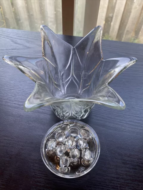 Rana de vidrio con flores de 11 orificios con base de flor transparente
