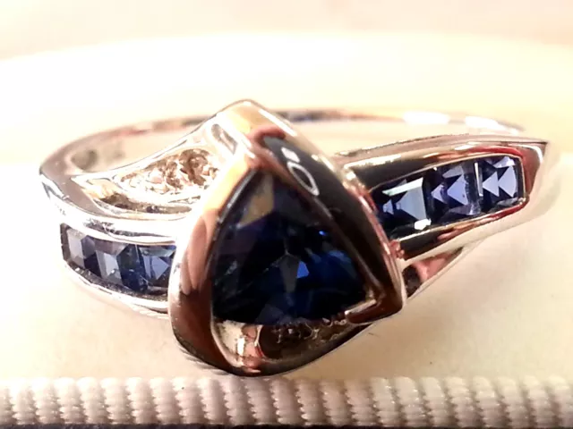 BLUE TOPAZ & DIAMOND COCKTAIL RING SIZE 6.75 BEAUTIFUL  - New