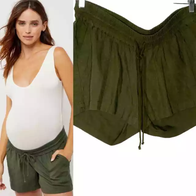 A Pea in the Pod underbelly linen maternity shorts. NWT. Size L