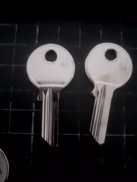 2 x SILCA YA 8E  Key Blanks (3187)