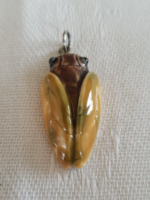 Pendentif En Céramique Signé Par Un Artiste - Couleur Bleu Clair Et Blanc - Bijou D'artiste Occasion