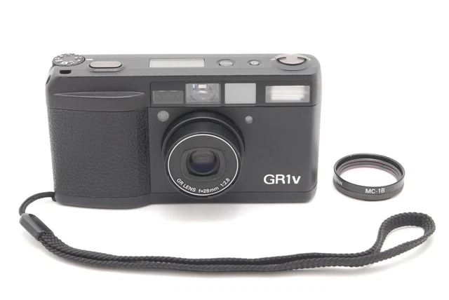 READ [NEAR MINT] Ricoh GR1v Black Point & Shoot 35mm Film Camera From JAPAN