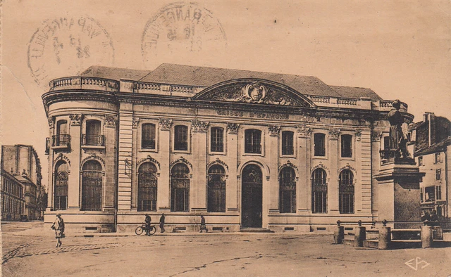 Carte postale ancienne MEURTHE-ET-MOSELLE NANCY place Dombasle caisse d'épargne