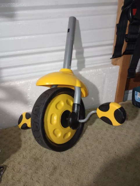 The original Smart Trike Smartrike front Replacement wheel / pedals 8-1/2"