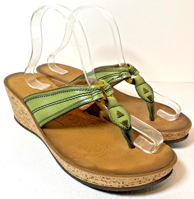 Clarks Womens 10M Sandal Platform Cork Army Green