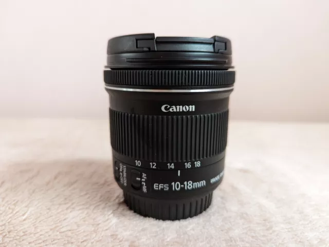 Canon EF-S 10-18 mm f/4.5-5.6 IS STM Lens (Excellent condition)