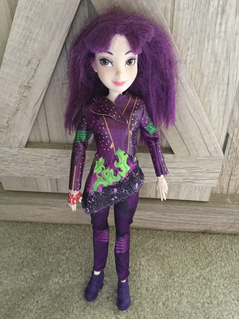 Disney Descendants 2 Isle of the Lost Mal #C1777 Mal Doll Purple Hair Pants, Sho