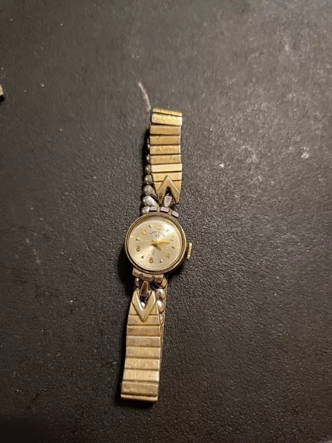 Vintage Lady Elgin 14k Gold Filled  Art Deco Mechanical 23J Wristwatch Works!