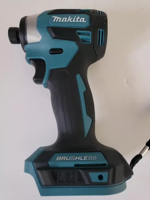 MAKITA Visseuse à choc bleue rechargeable réf DTD172D 18V