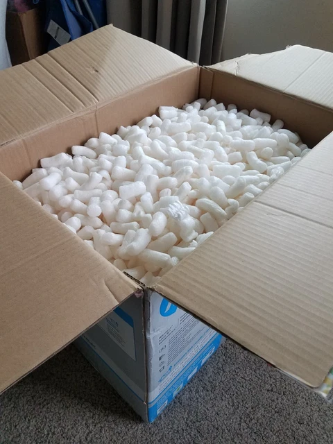 Big Box Various Mixture Of White Packing Peanuts 22"x19"x15" 3.6 Cu Feet
