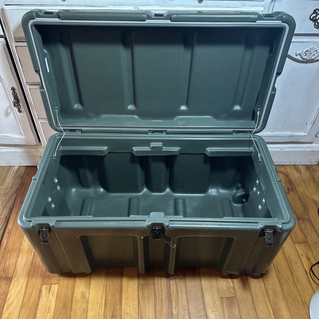 PELICAN 　箱　米軍　472-FTLK-LG-137 XZ4251 PELICAN 箱 米軍 472-FTLK-LG-137 XZ4251 - メルカリ