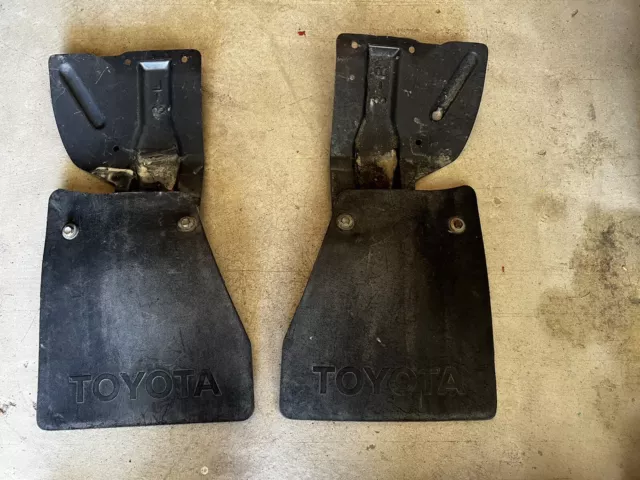 84-88 Toyota Pickup Truck 2WD Rear Mudflaps Mud Splash Guard Flap L/R W/Brackets 84-88 Toyota Pickup Truck 2WD Rear Mudflaps Mud Splash Guard Flap L/R W/Brackets