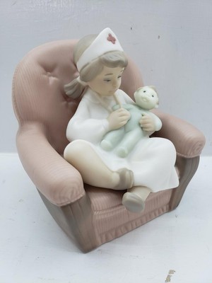 Daisa Lladro 1991 Matte Porcelain Figurine Girl Playing Nurse Golden Memories