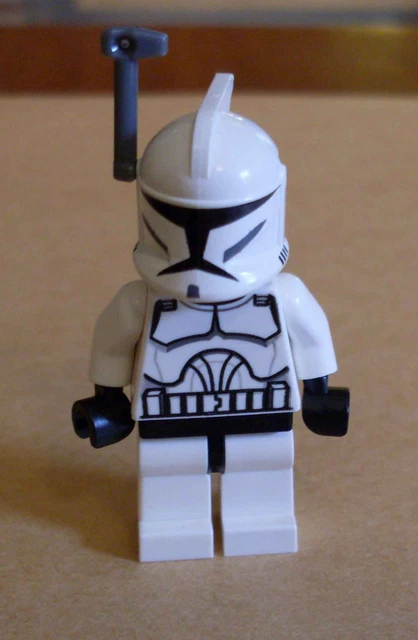 lego-star-wars-clone-trooper-clone-wars-figur-mit-antenne-helm-weiss