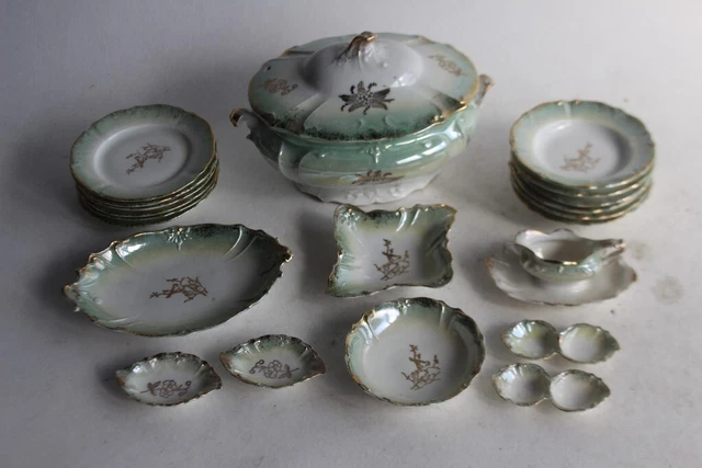 TISANIERE EN FAIENCE DINETTE POUPEE