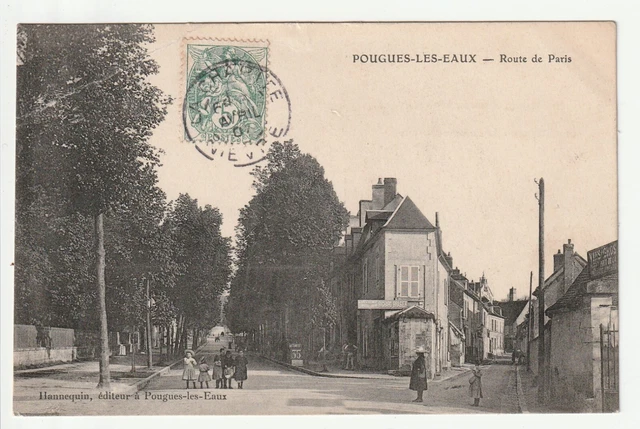 POUGUES LES EAUX - Nievre - CPA 58 - Route de Paris - small fold top left