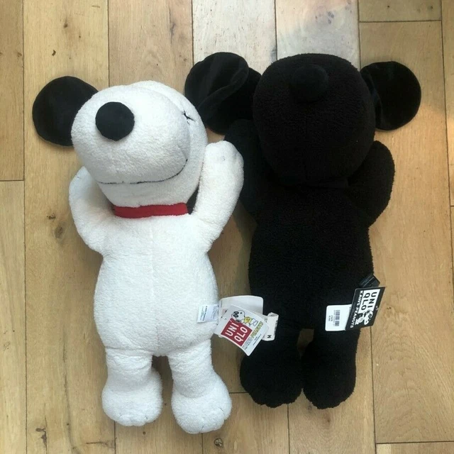 KAWS X SNOOPY Peanuts x Uniqlo Large White Black Snoopy Soft
