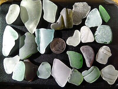 25 piezas grandes de vidrio de mar, lavadas en las orillas de las playas del norte de Gales.