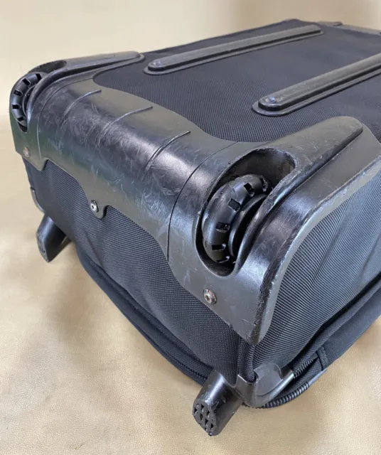 Andiamo Bravo Made in USA Black 22” Upright Wheeled Carry On Suitcase 12