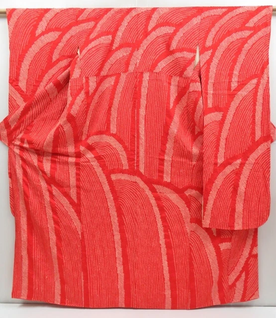 3318T12z1080 Vintage Japanese Kimono Silk FURISODE Wave Tomato red