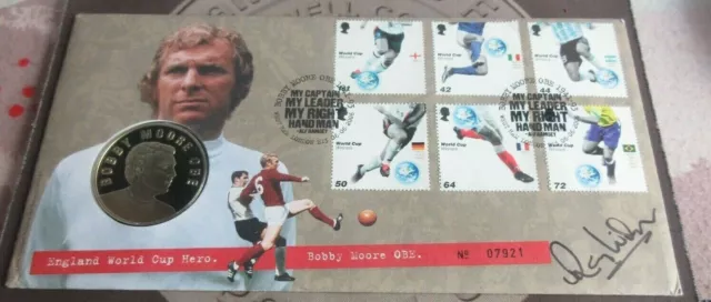 1966-2006 Bobby Moore England World Cup Hero Medal Cover Signed By Ray Wilson