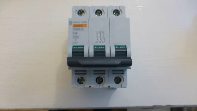 Merlin Gerin. Multi 9 B32 C60Hb. 3 Pole Mcb Circuit Breaker.