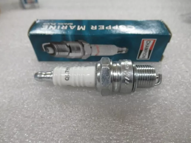 SP16 Genuine Champion QL78YC Spark Plug 938M OEM New Factory Boat Parts