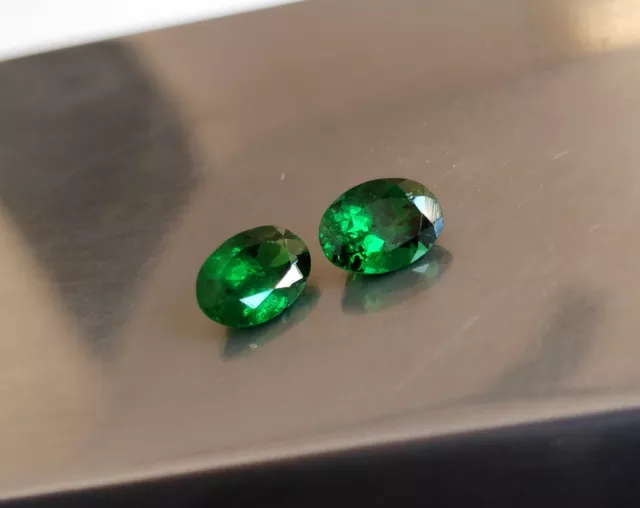 Oval cut Pair Natural Tsavorite Green Garnet Earring 1.87 ct matching gemstones